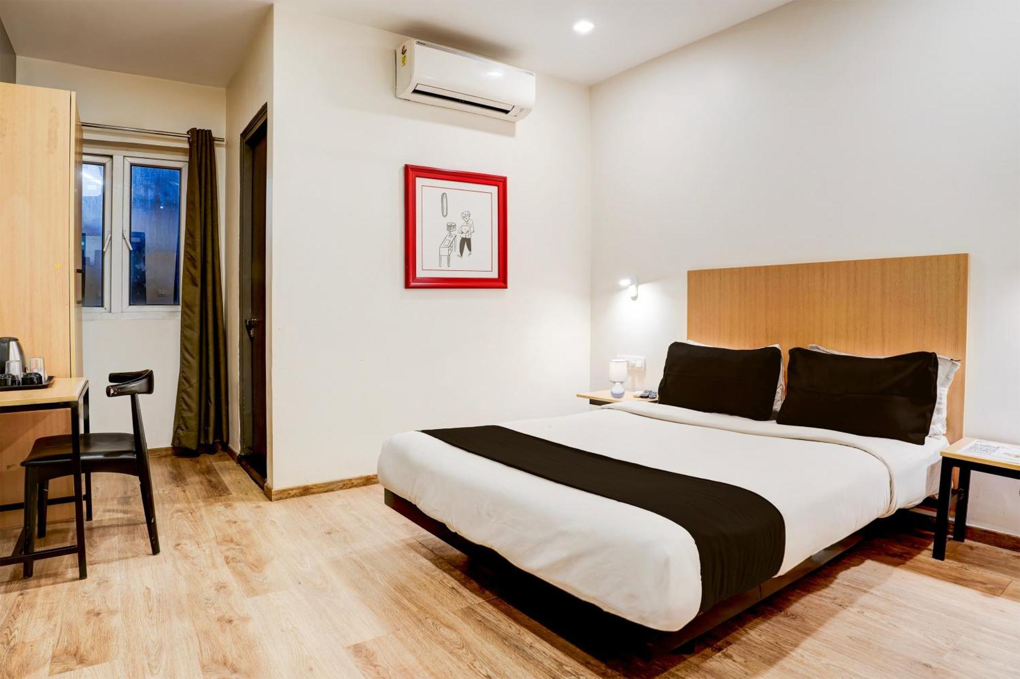 Super Townhouse Ulsoor Near Halasuru Metro Station バンガロール エクステリア 写真