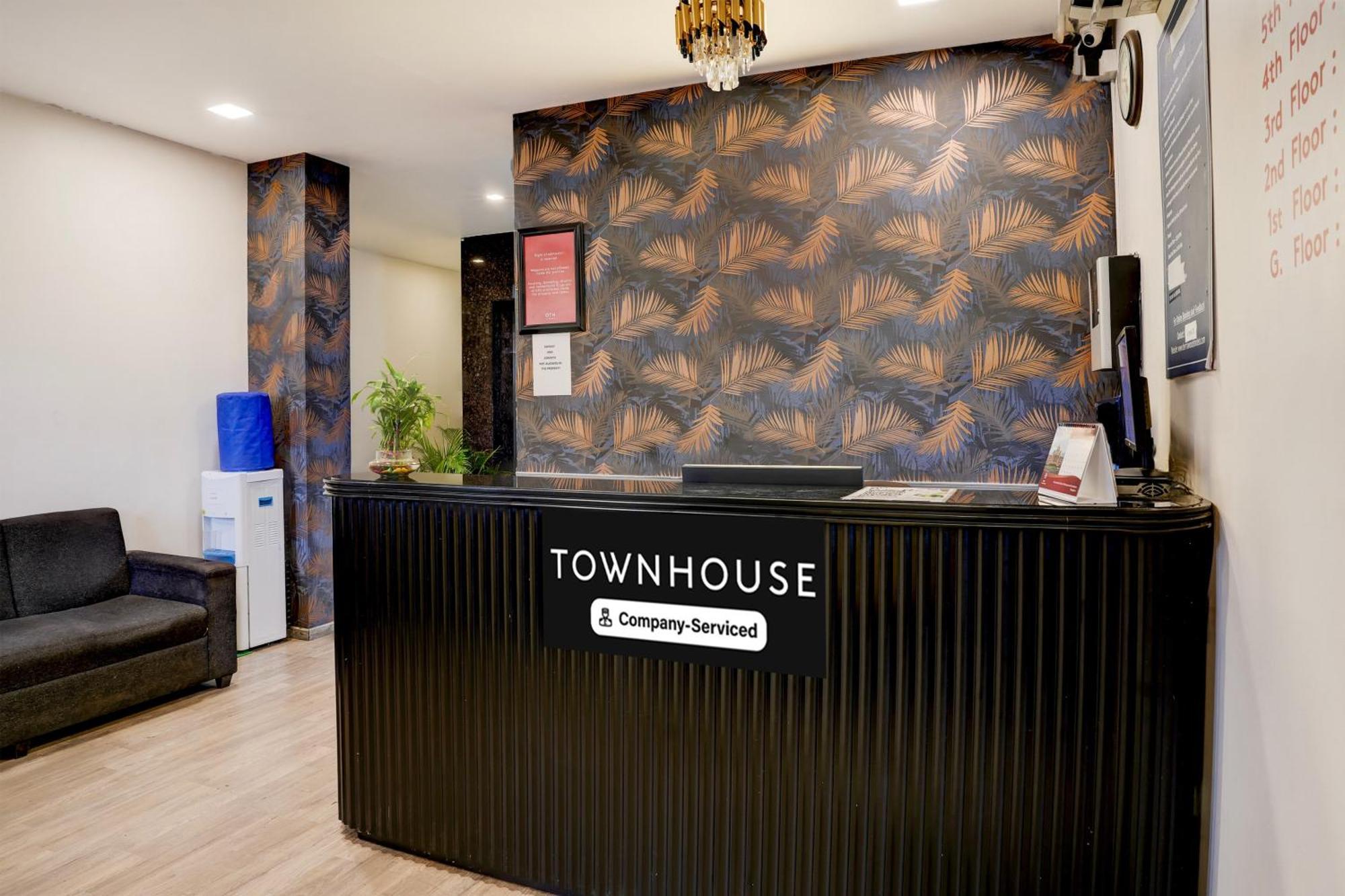 Super Townhouse Ulsoor Near Halasuru Metro Station バンガロール エクステリア 写真